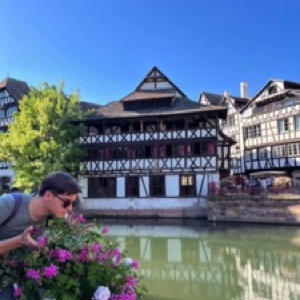 Strasbourg avec son ciel bleu et ses 1682917 degrés en été 🤩.#strasbourg #france #city